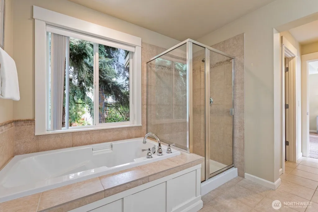 13228 126th Court NE Kirkland WA 98034
