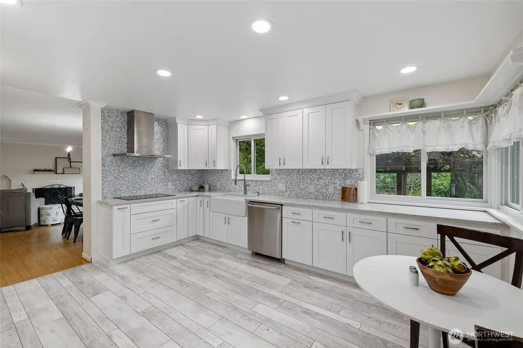 3516 176th Place SW Lynnwood WA 98037