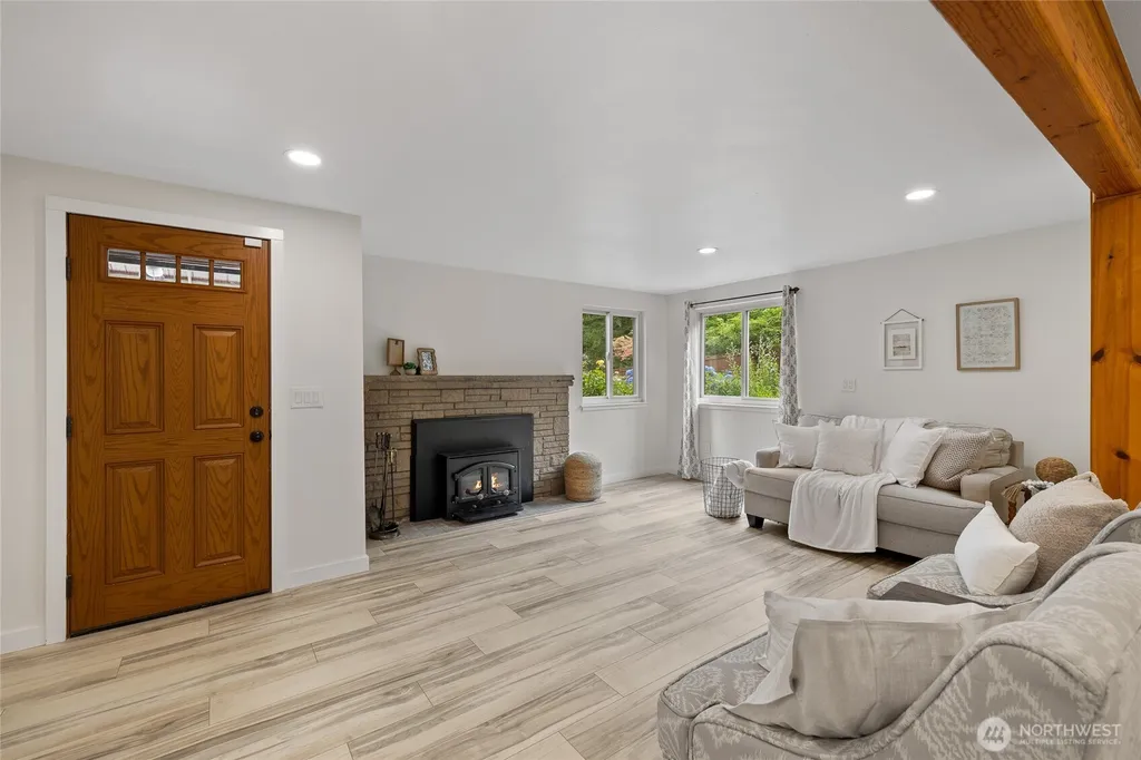 3516 176th Place SW Lynnwood WA 98037