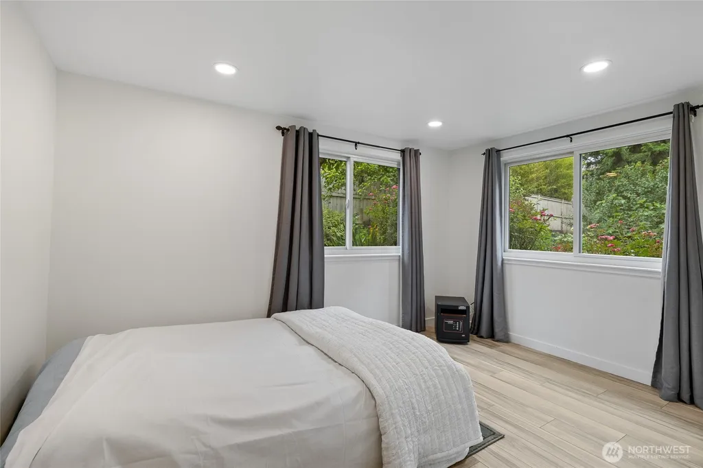 3516 176th Place SW Lynnwood WA 98037