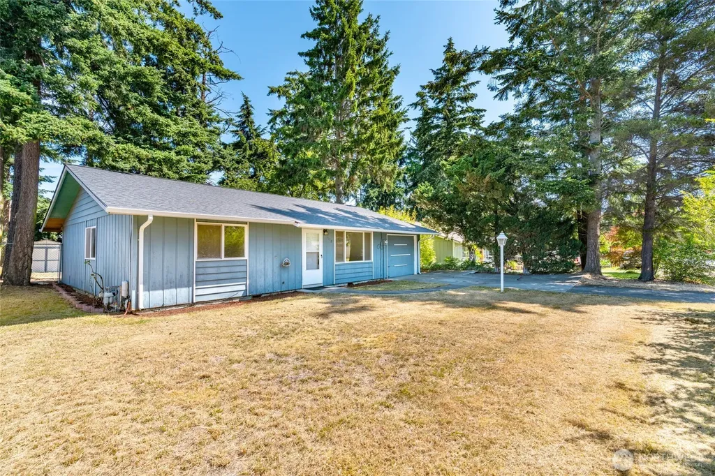 1112 Ridgeway Drive Oak Harbor WA 98277