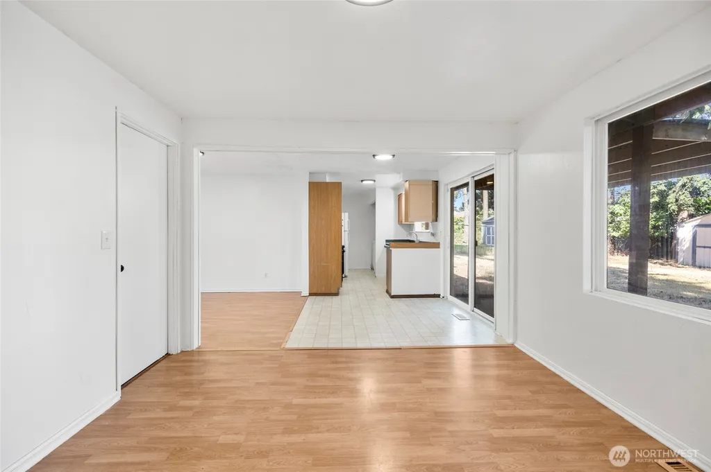 1112 Ridgeway Drive Oak Harbor WA 98277
