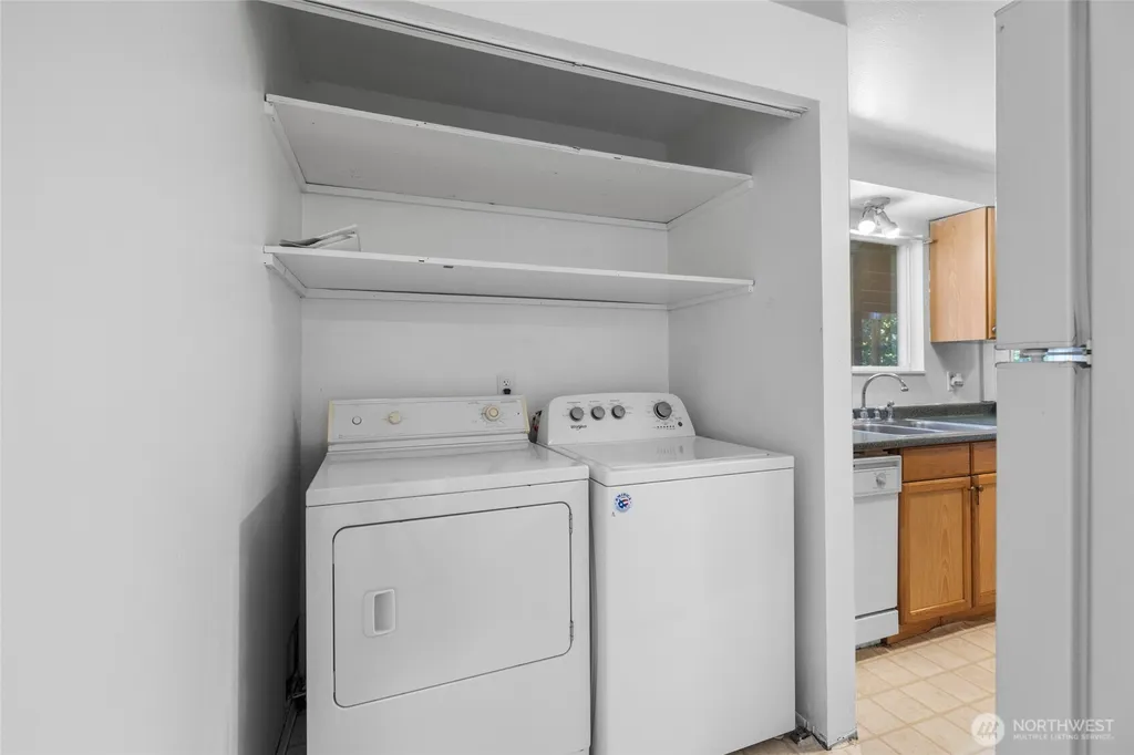 1112 Ridgeway Drive Oak Harbor WA 98277