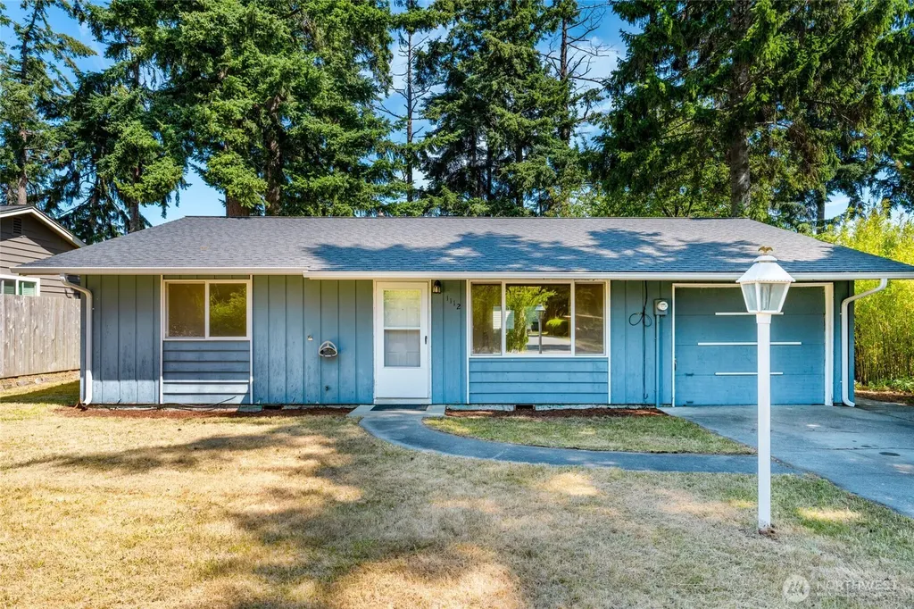 1112 Ridgeway Drive Oak Harbor WA 98277