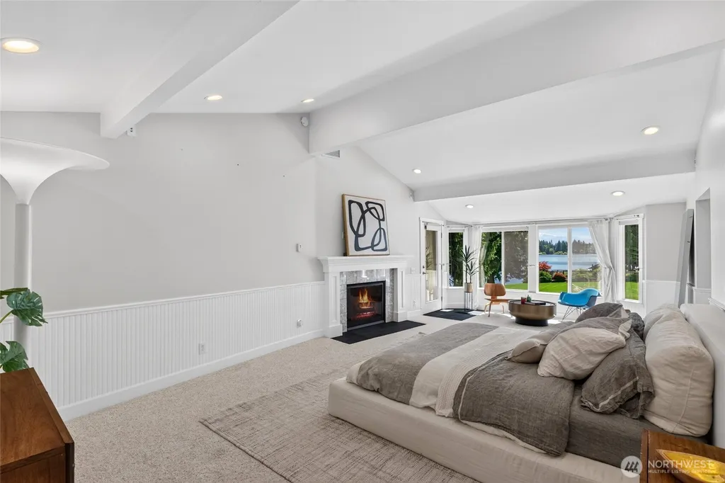21017 Snag Island Drive East Lake Tapps WA 98391