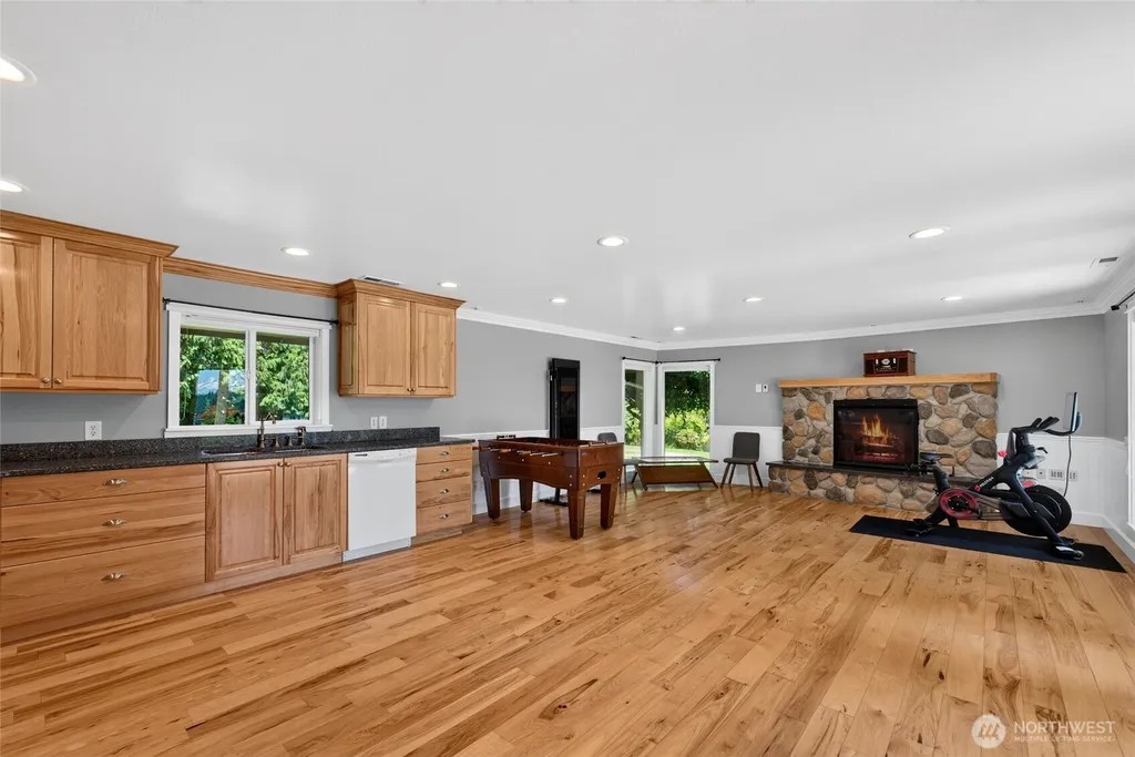 21017 Snag Island Drive East Lake Tapps WA 98391