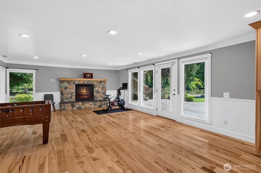 21017 Snag Island Drive East Lake Tapps WA 98391