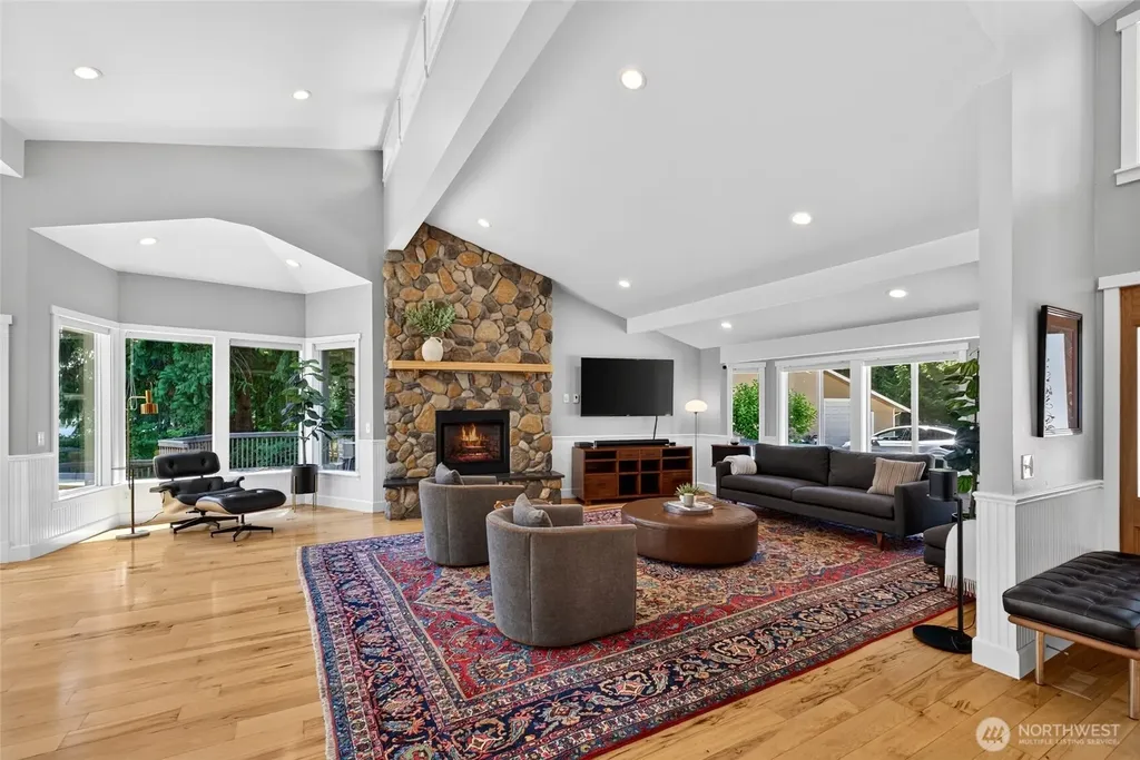 21017 Snag Island Drive East Lake Tapps WA 98391