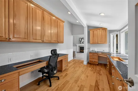 21017 Snag Island Drive East Lake Tapps WA 98391