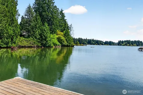 21017 Snag Island Drive East Lake Tapps WA 98391