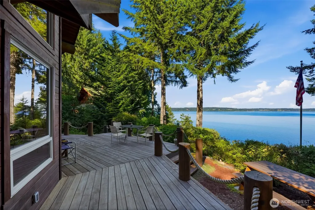 151 E Tamarack Lane Shelton WA 98584