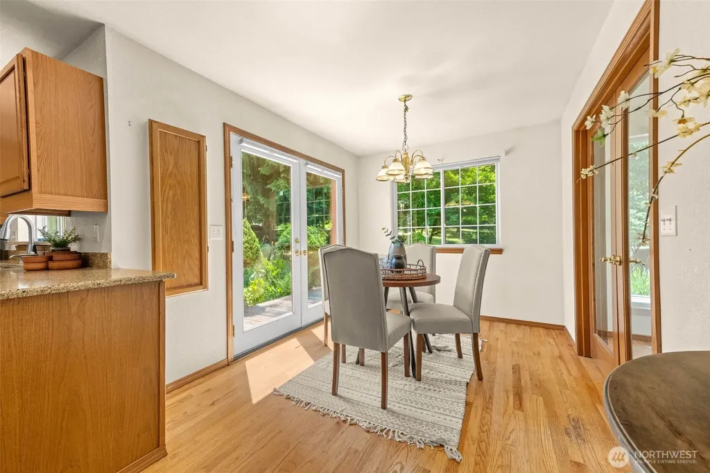 654 9th Avenue Fox Island WA 98333