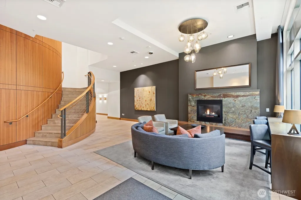 910 Lenora Street Seattle WA 98121