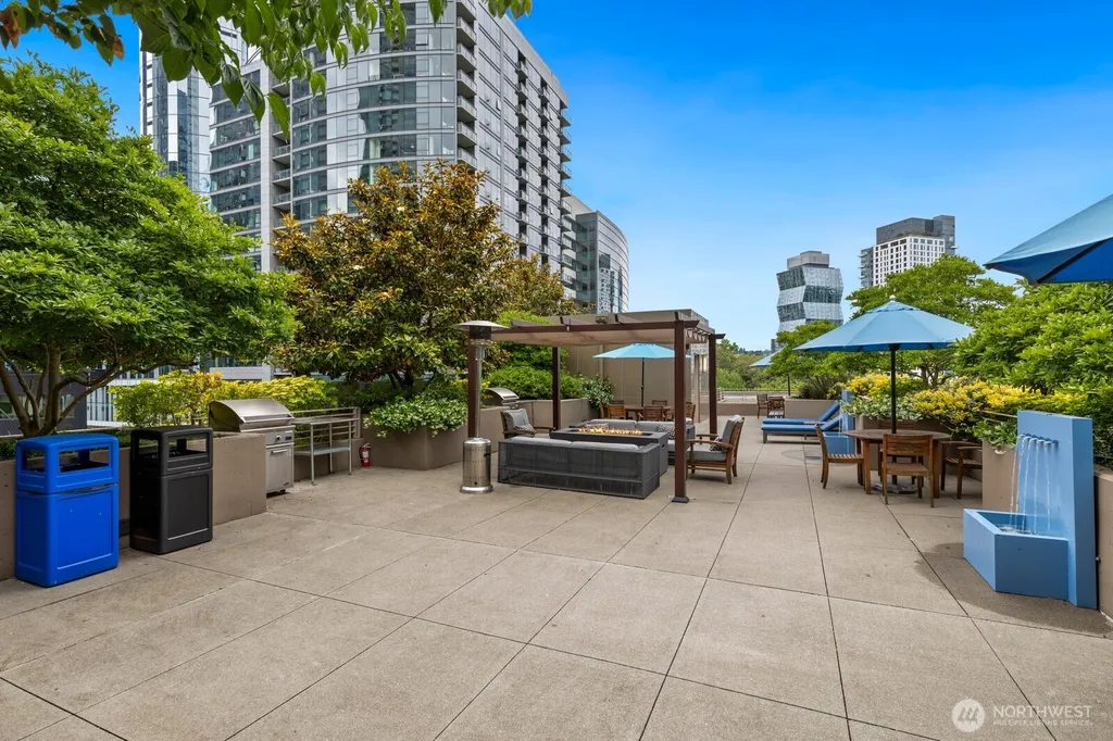 910 Lenora Street Seattle WA 98121