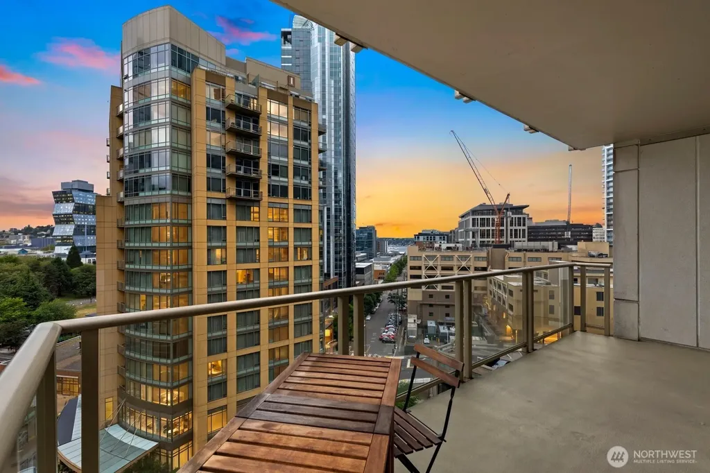 910 Lenora Street Seattle WA 98121