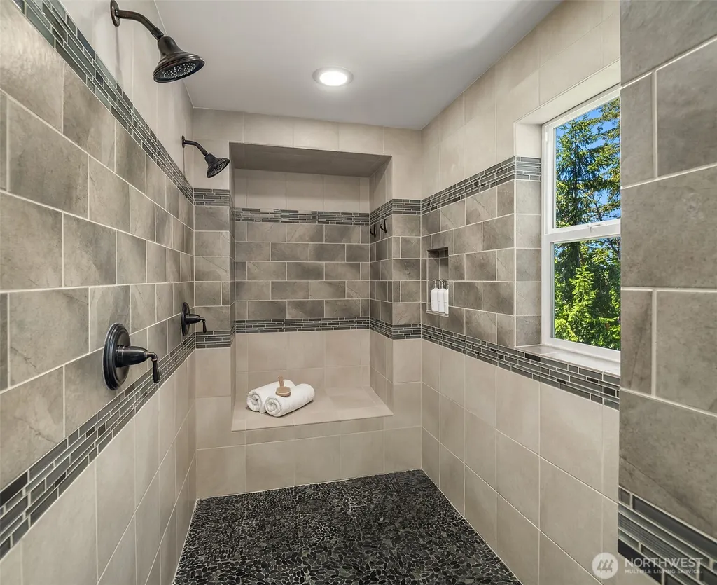 13907 SE 81st Place Newcastle WA 98059