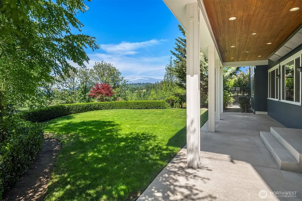 13907 SE 81st Place Newcastle WA 98059