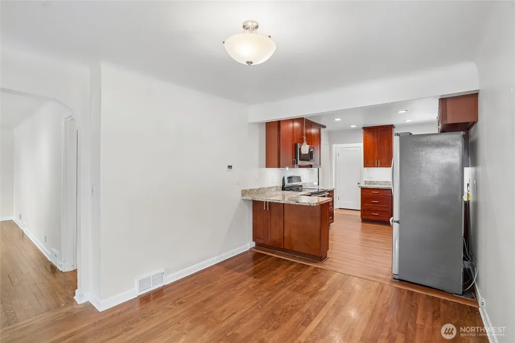 3004 SW Barton Street Seattle WA 98126