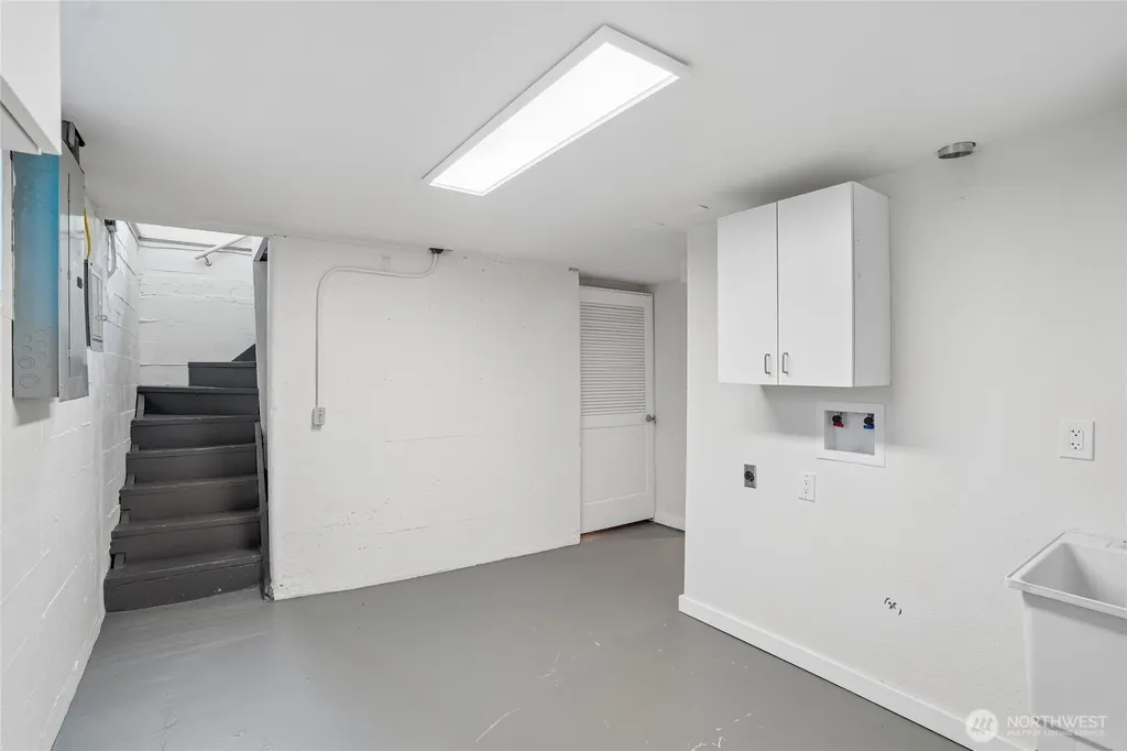3004 SW Barton Street Seattle WA 98126