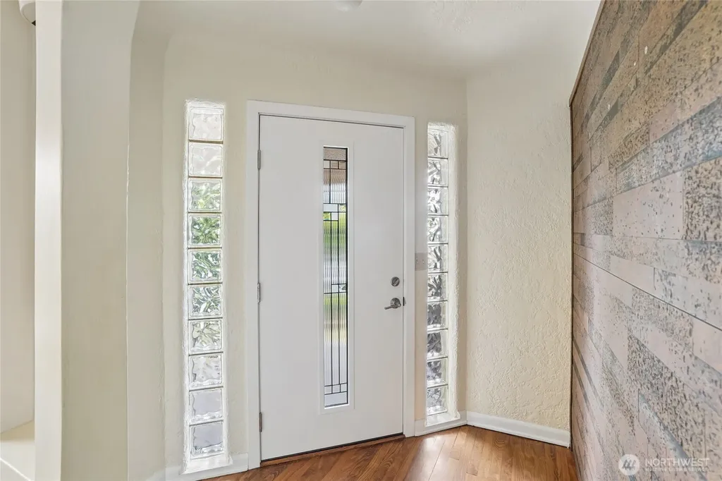 3004 SW Barton Street Seattle WA 98126