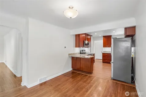 3004 SW Barton Street Seattle WA 98126