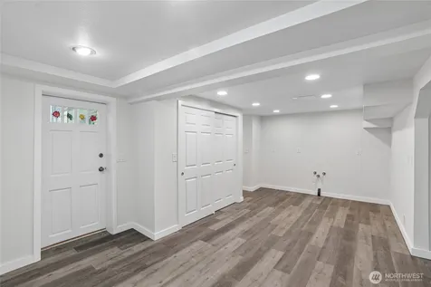 3004 SW Barton Street Seattle WA 98126