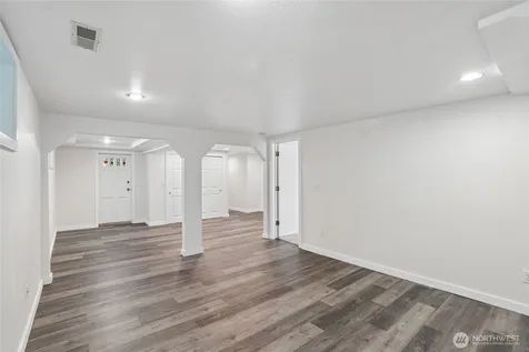 3004 SW Barton Street Seattle WA 98126