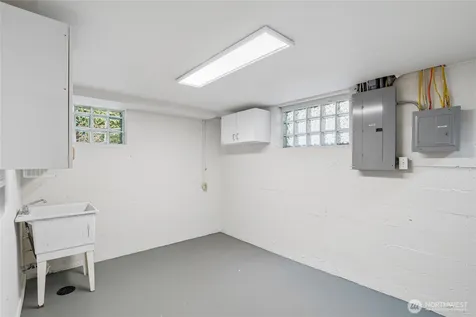 3004 SW Barton Street Seattle WA 98126
