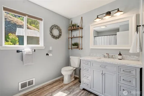 39301 Sterling Valley Road N Lincoln WA 99147