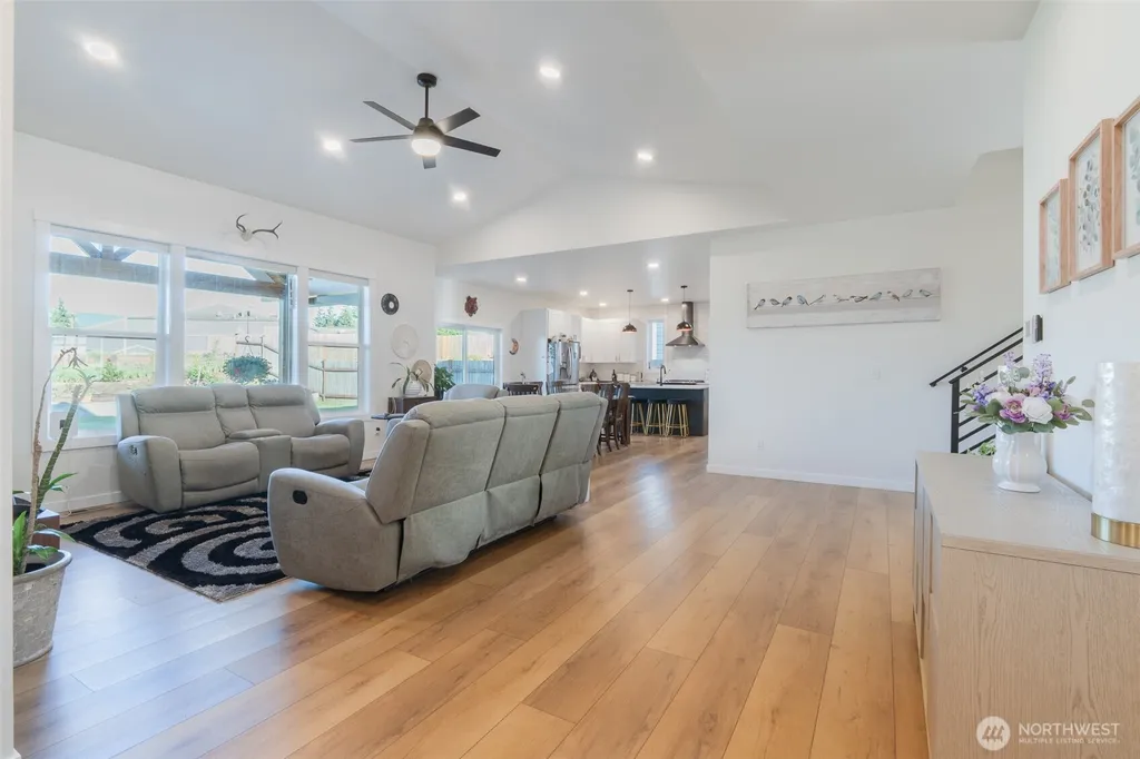 806 Mapleridge Drive Everson WA 98247