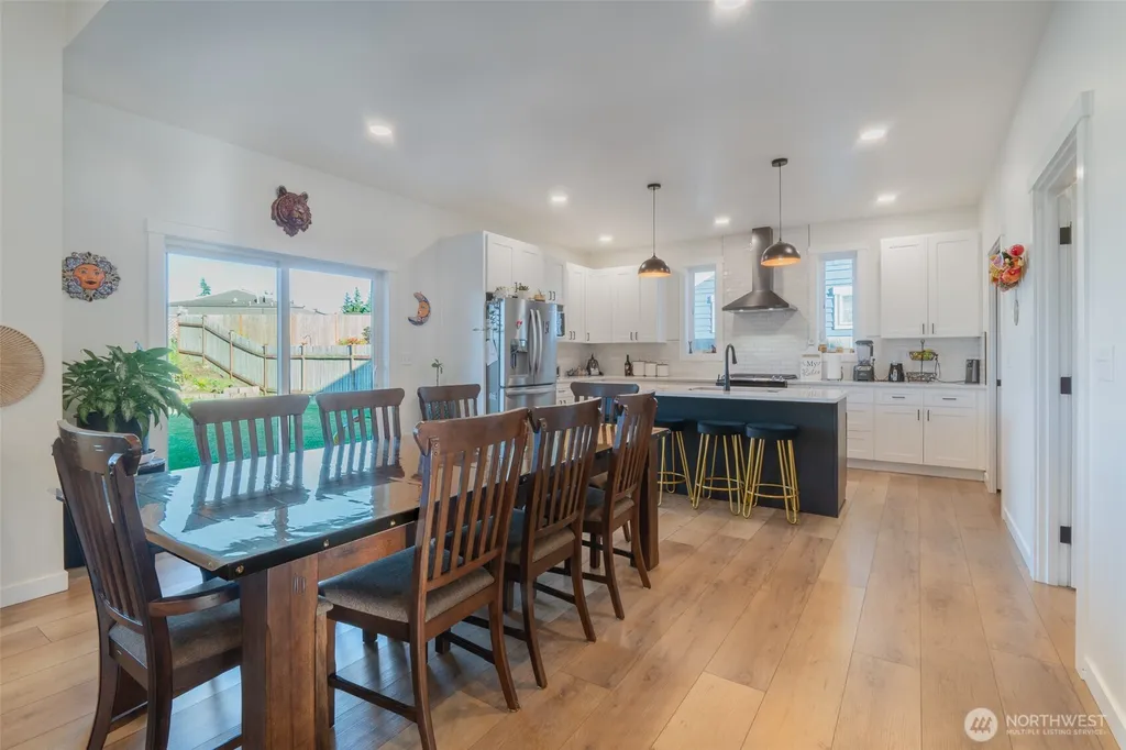 806 Mapleridge Drive Everson WA 98247