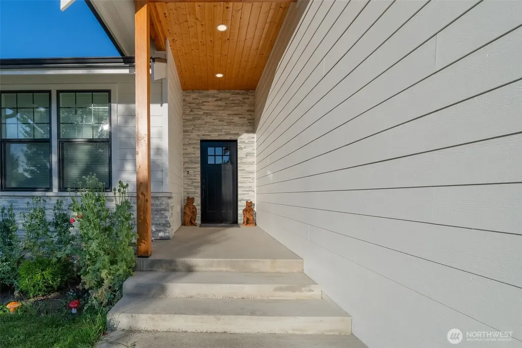 806 Mapleridge Drive Everson WA 98247