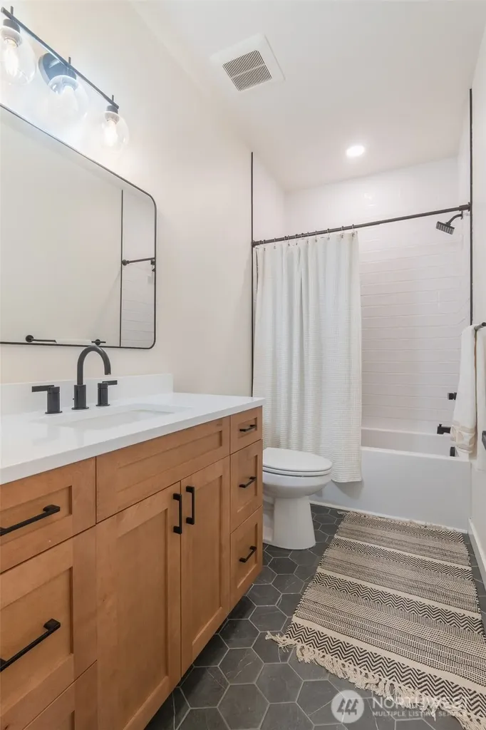 806 Mapleridge Drive Everson WA 98247