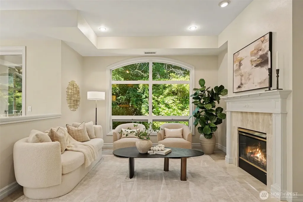 10398 NE 17 Street Bellevue WA 98004