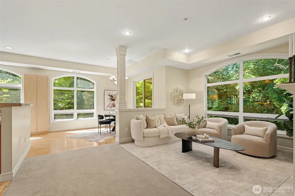 10398 NE 17 Street Bellevue WA 98004