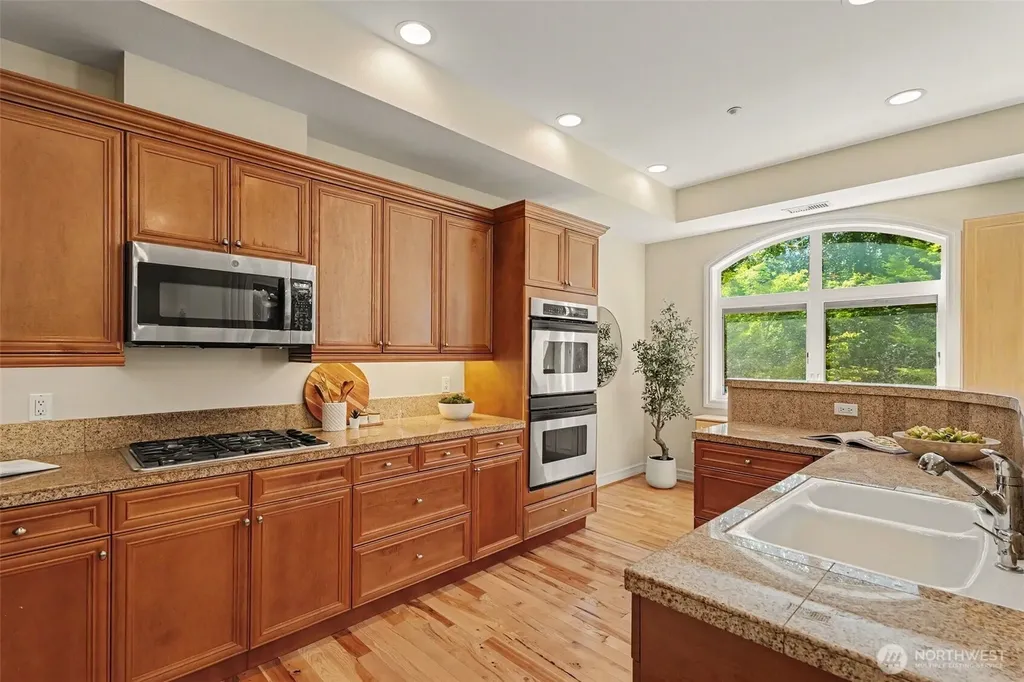 10398 NE 17 Street Bellevue WA 98004