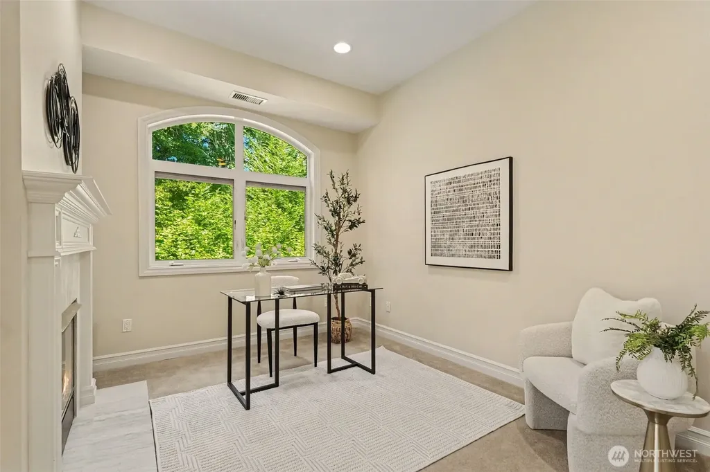 10398 NE 17 Street Bellevue WA 98004