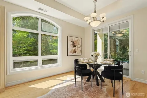 10398 NE 17 Street Bellevue WA 98004