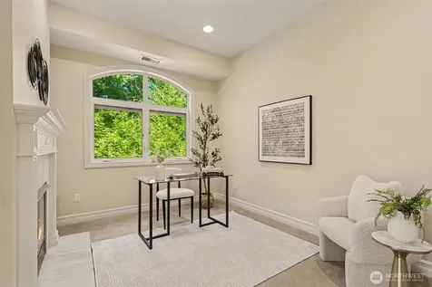 10398 NE 17 Street Bellevue WA 98004