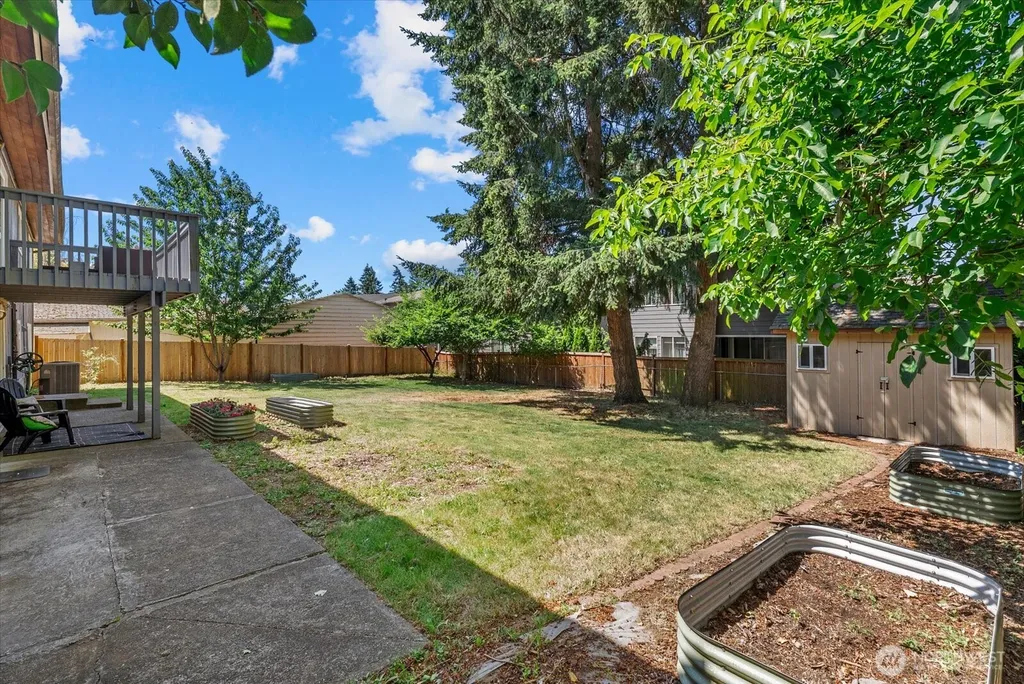 21639 104th Place SE Kent WA 98031