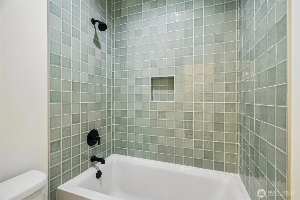 1516 147th Street Shoreline WA 98155