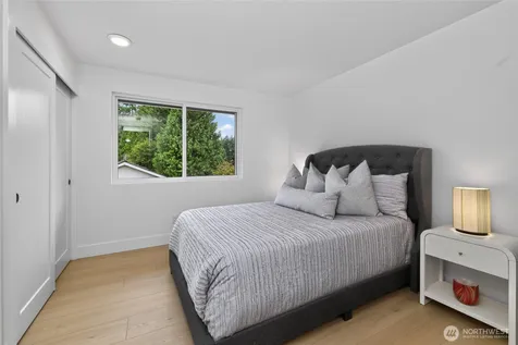 11720 NE 144th Place Kirkland WA 98034