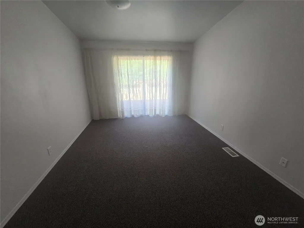 24707 Sr 706 E Ashford WA 98304