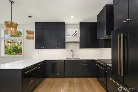 3636 Greenwood Avenue N Seattle WA 98103