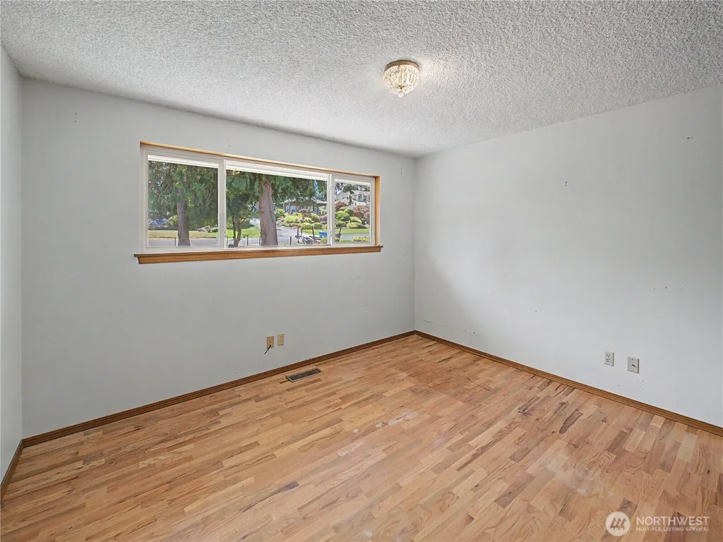 2321 185th Avenue E Lake Tapps WA 98391