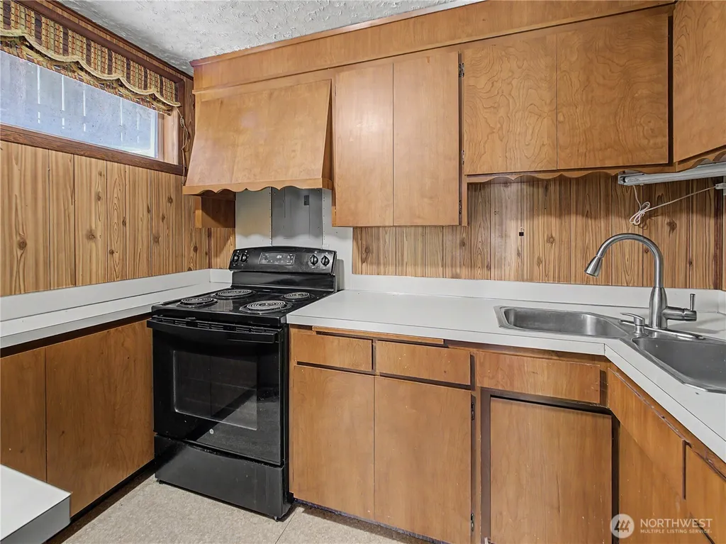 2321 185th Avenue E Lake Tapps WA 98391