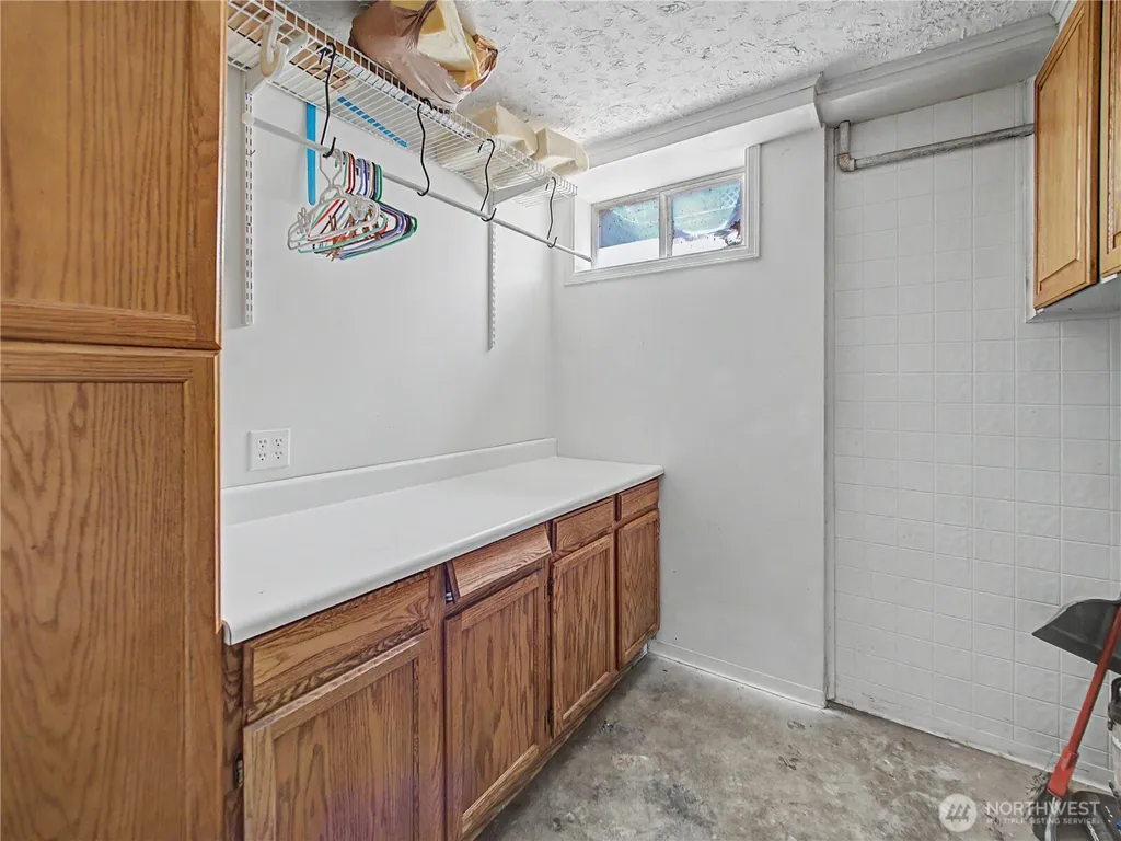 2321 185th Avenue E Lake Tapps WA 98391