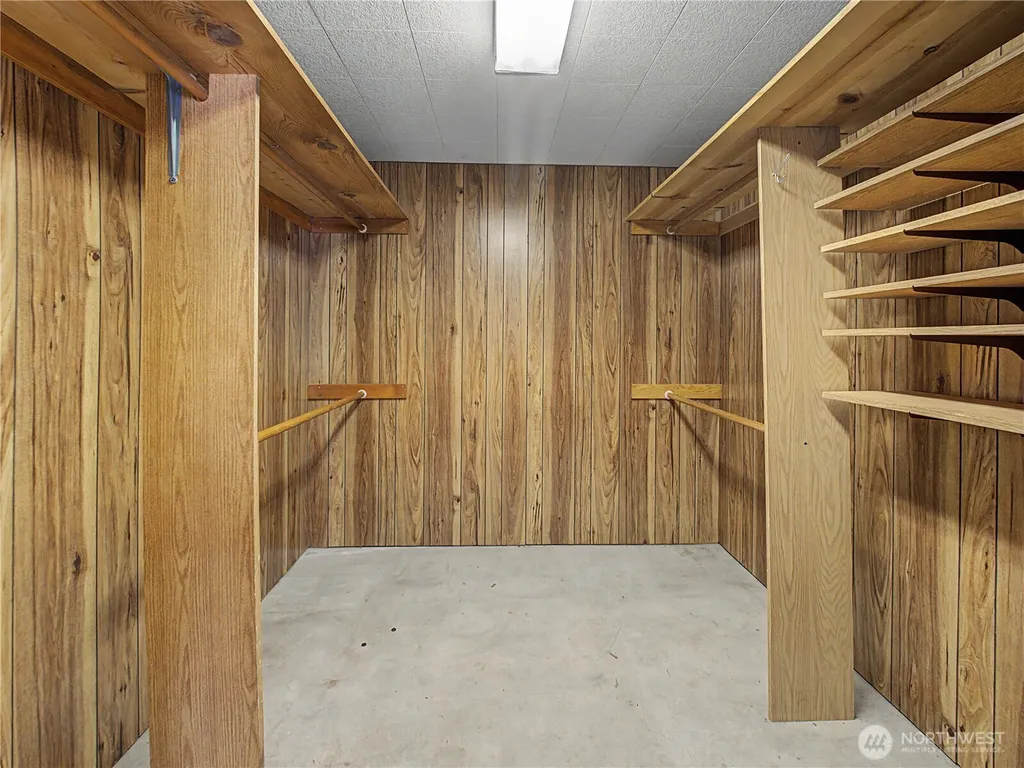 2321 185th Avenue E Lake Tapps WA 98391