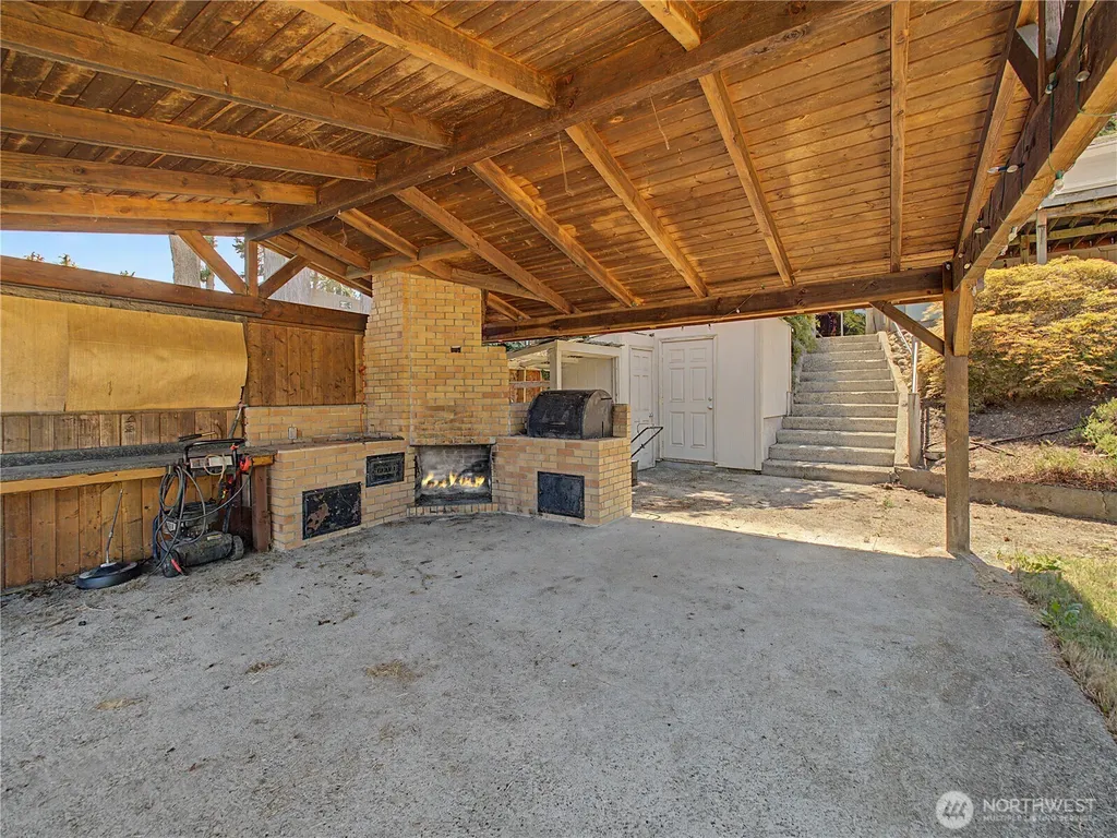 2321 185th Avenue E Lake Tapps WA 98391
