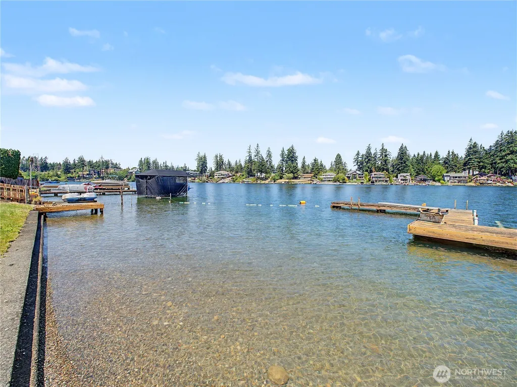 2321 185th Avenue E Lake Tapps WA 98391